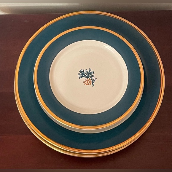 EDDIE BAUER HOME PINE CONE GREEN W/ GOLD TRIM 4 SALAD/DESSERT AND DINNER PLATES - Picture 8 of 11